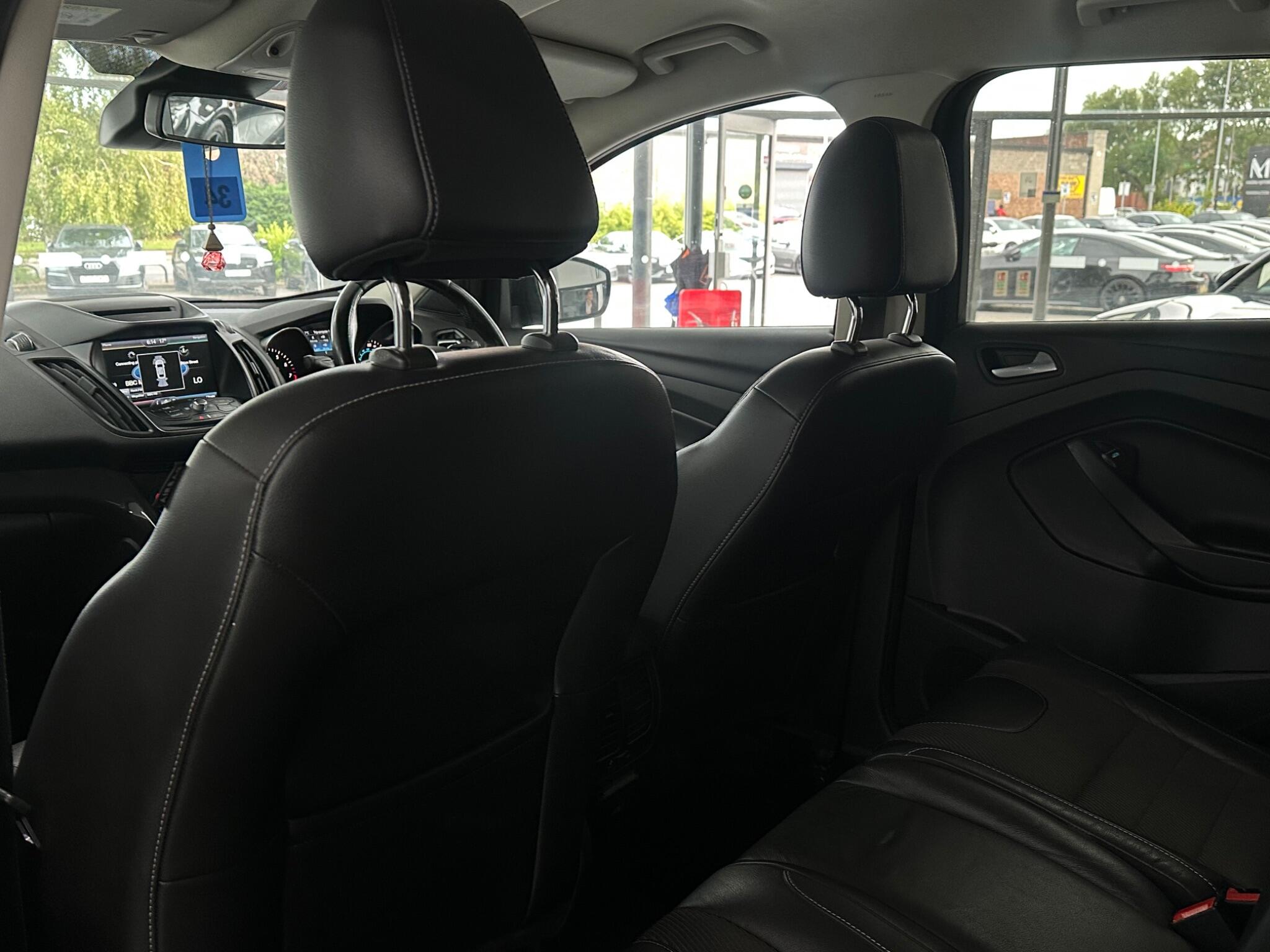 Ford Kuga view 28