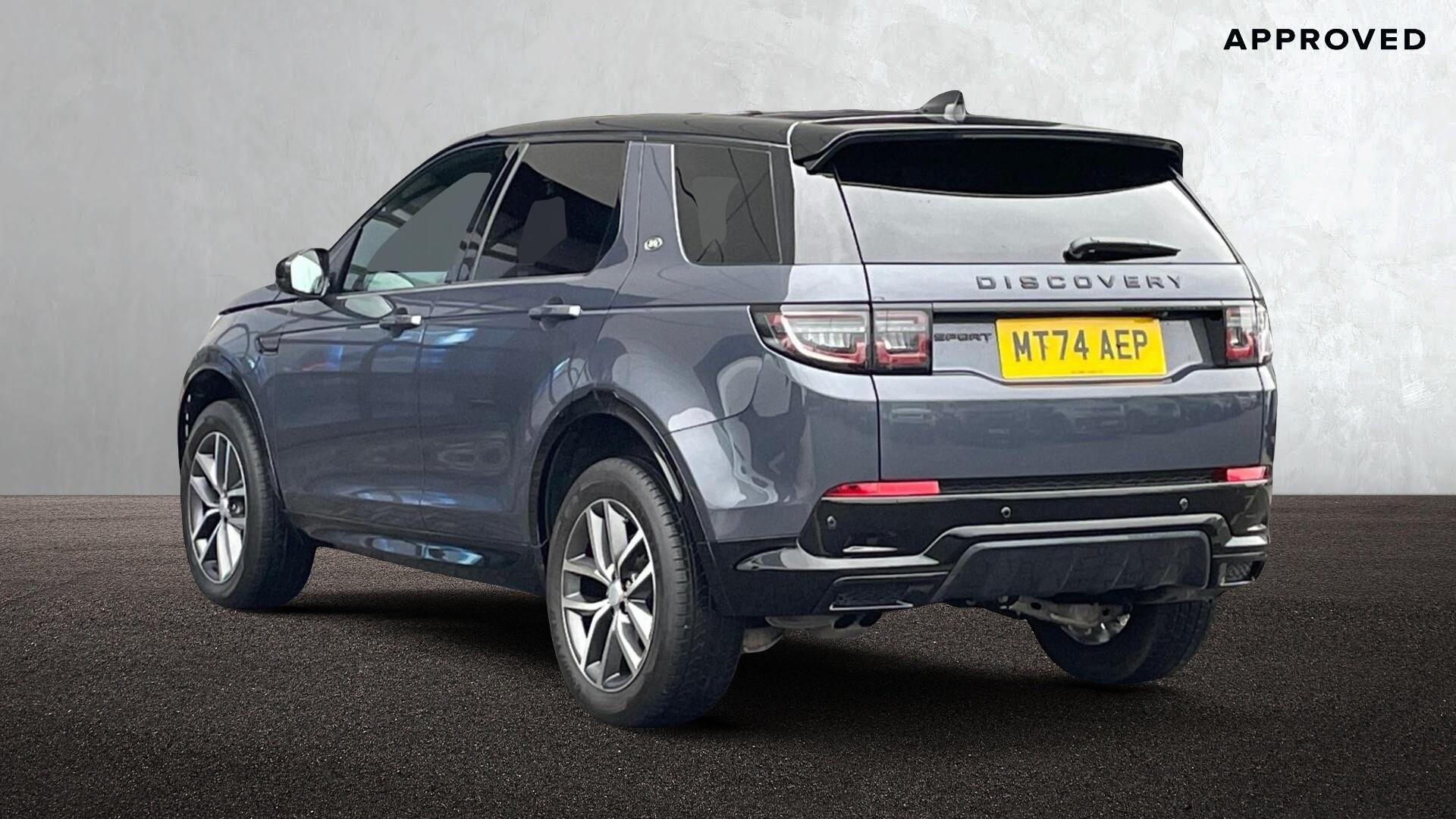 Land Rover Discovery Sport view 2