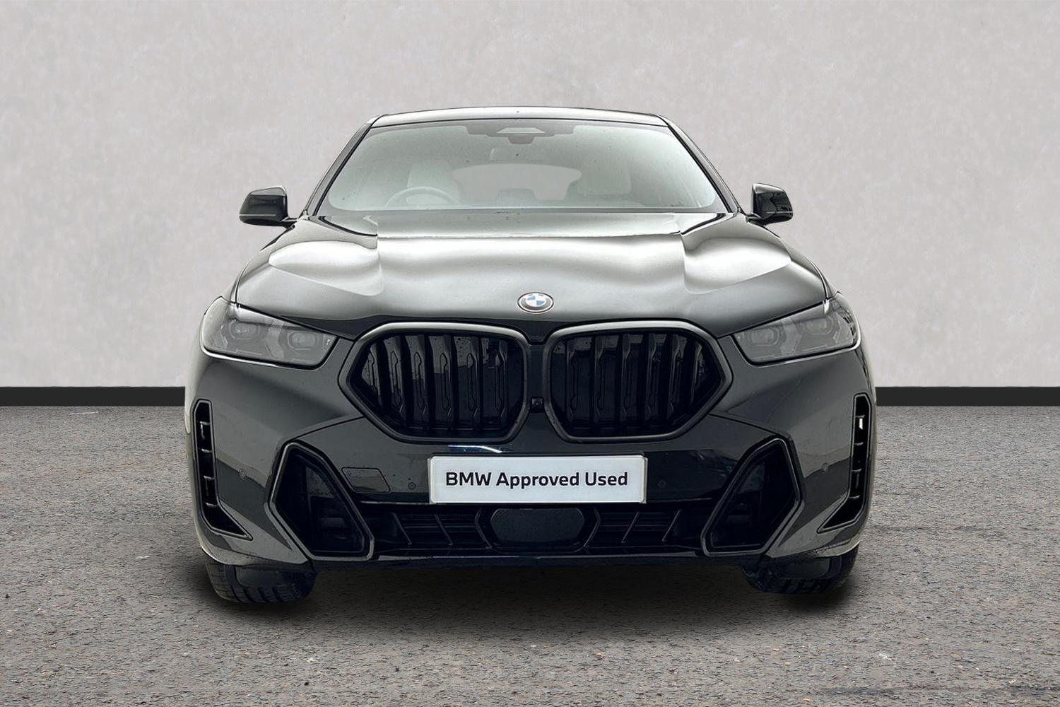 BMW X6 view 17