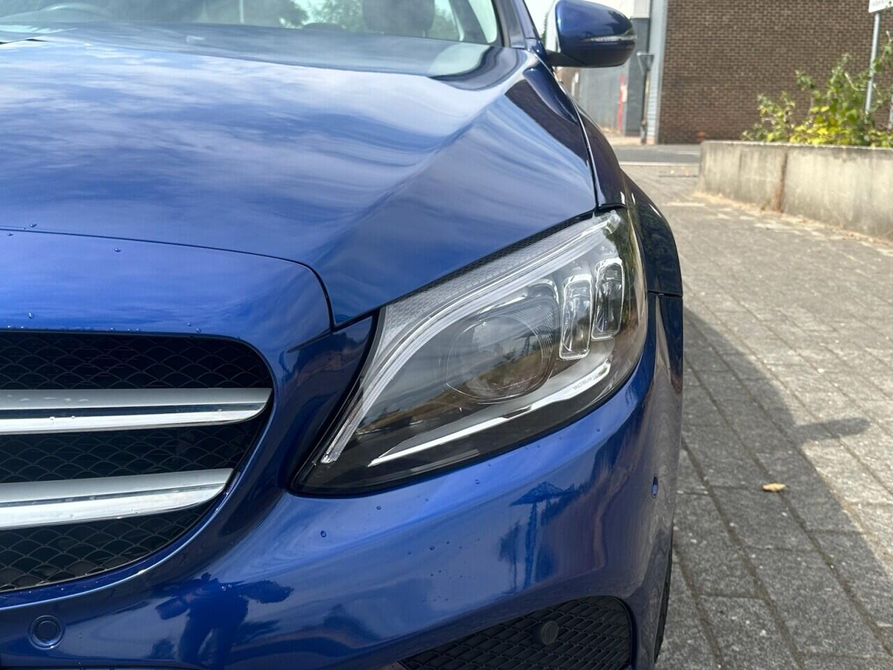 Mercedes-Benz C-Class view 12