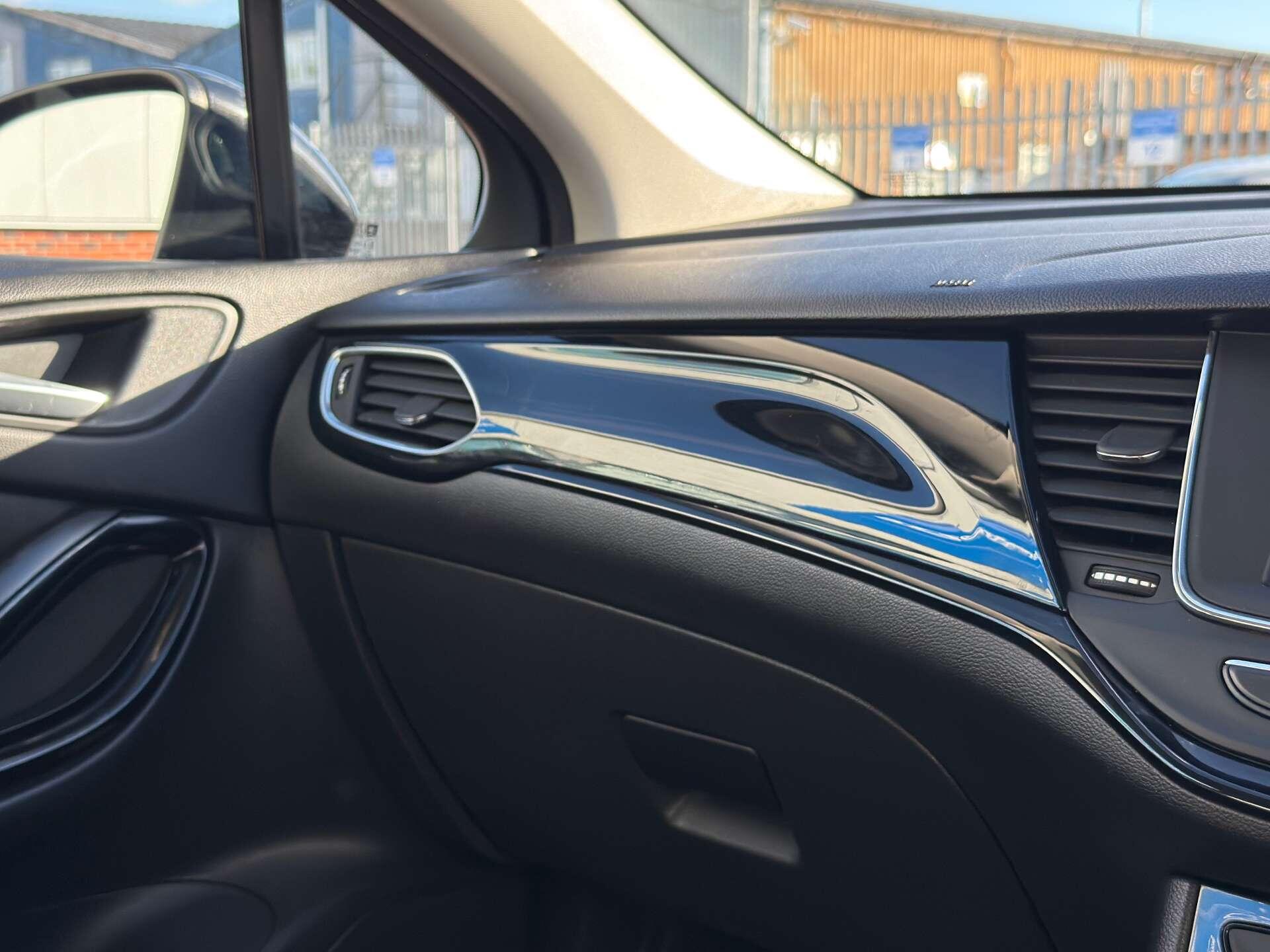 Vauxhall Astra view 34