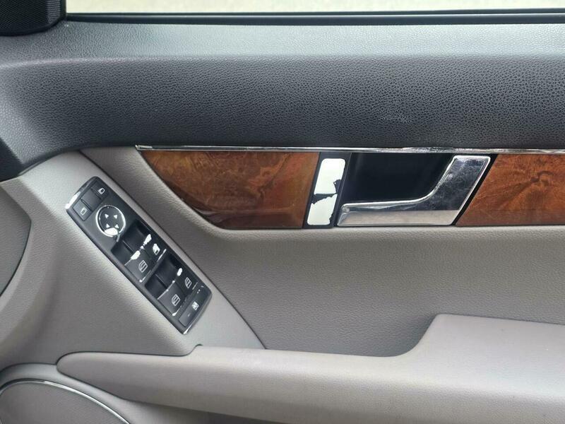 Mercedes-Benz C-Class view 3