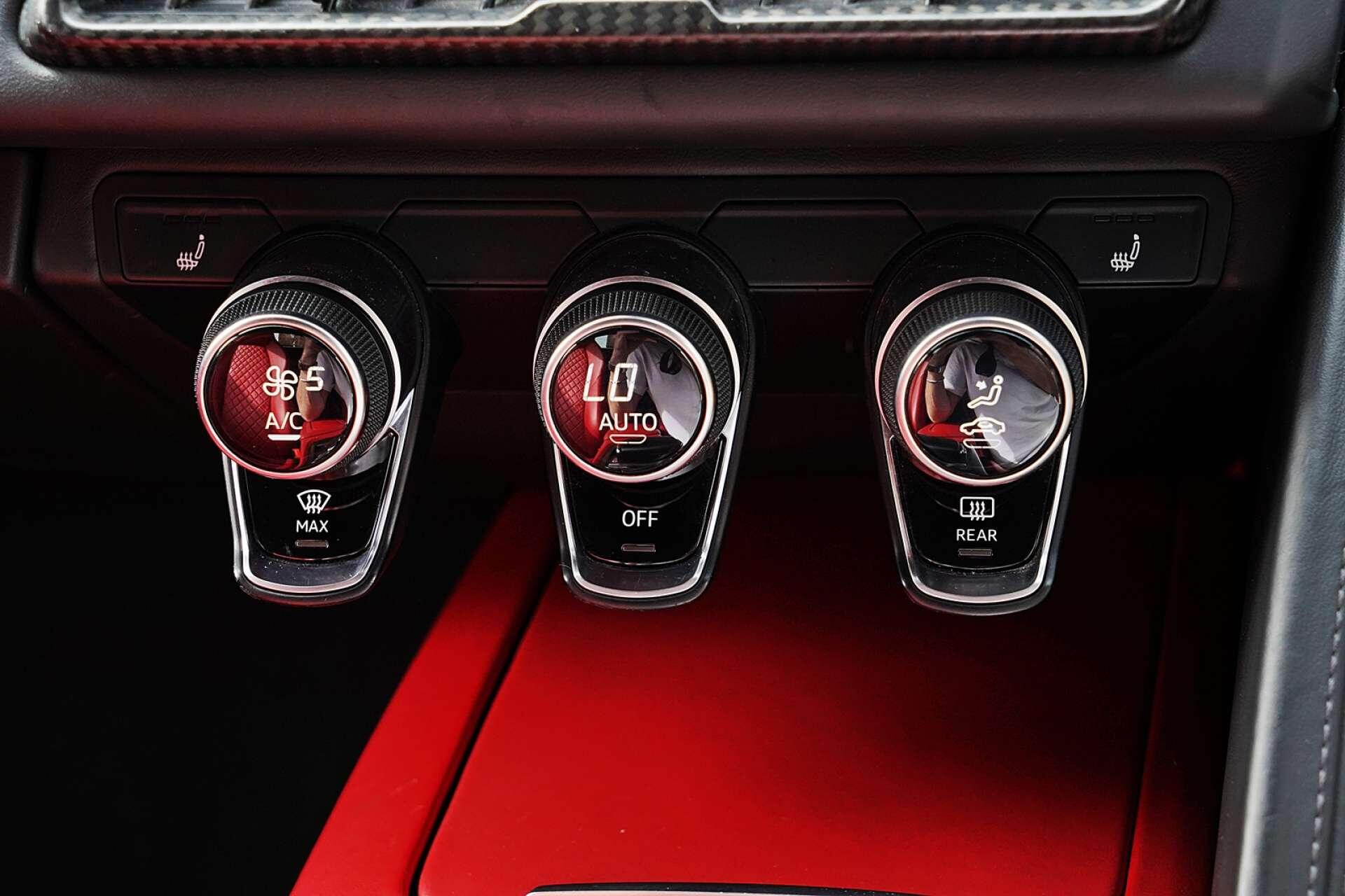 Audi R8 view 26