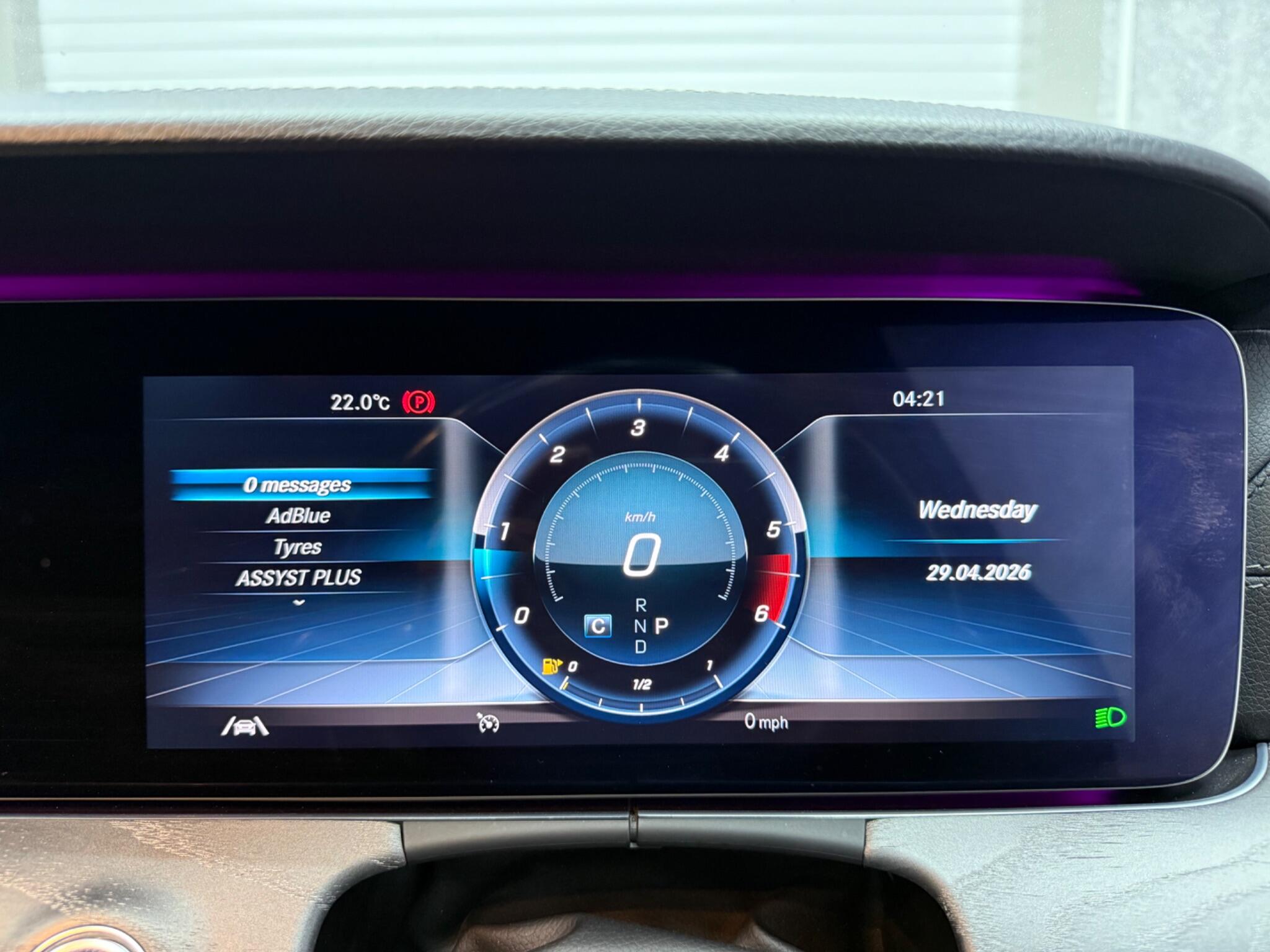 Mercedes-Benz CLS view 20
