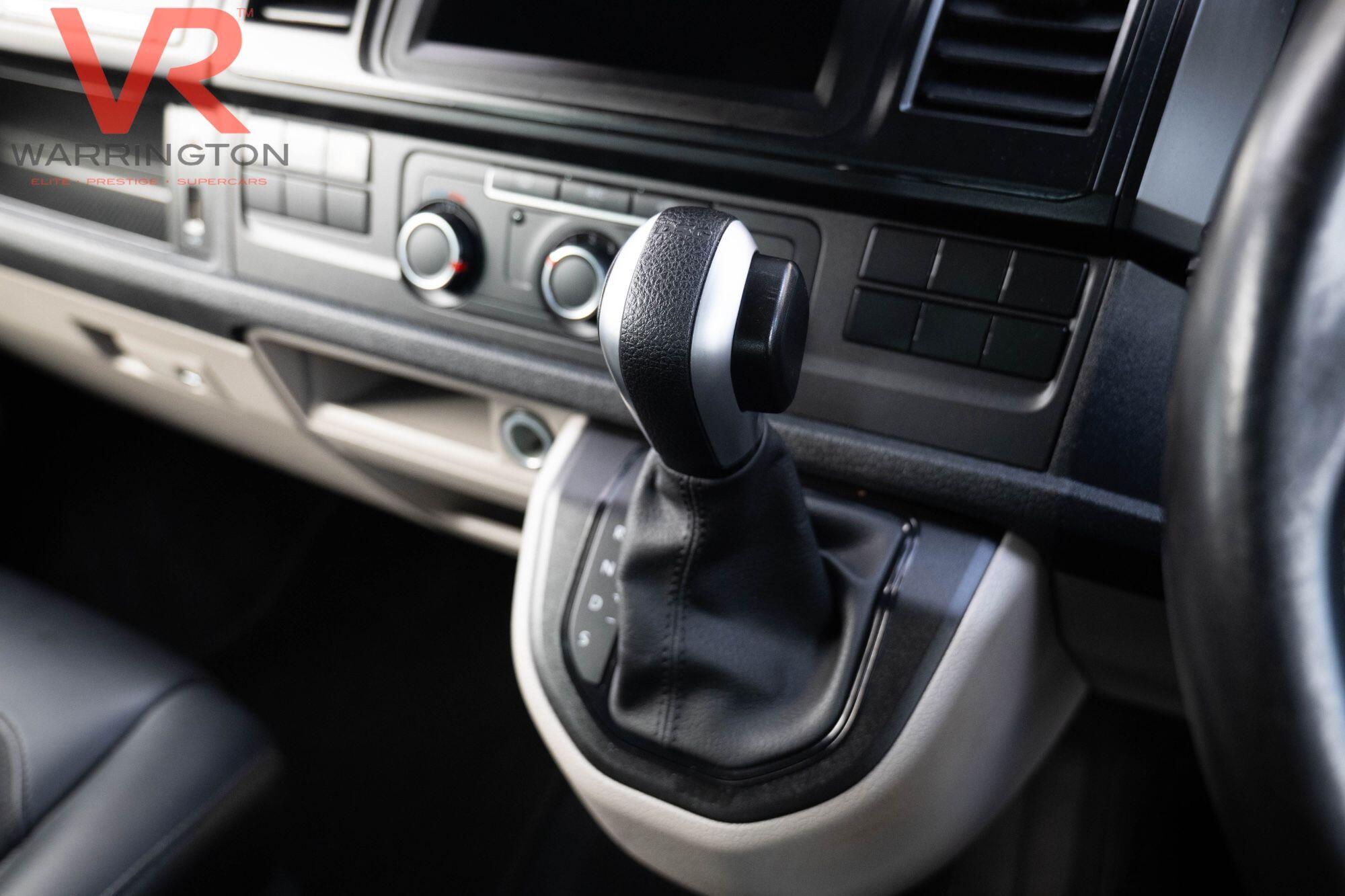 Volkswagen Transporter view 30