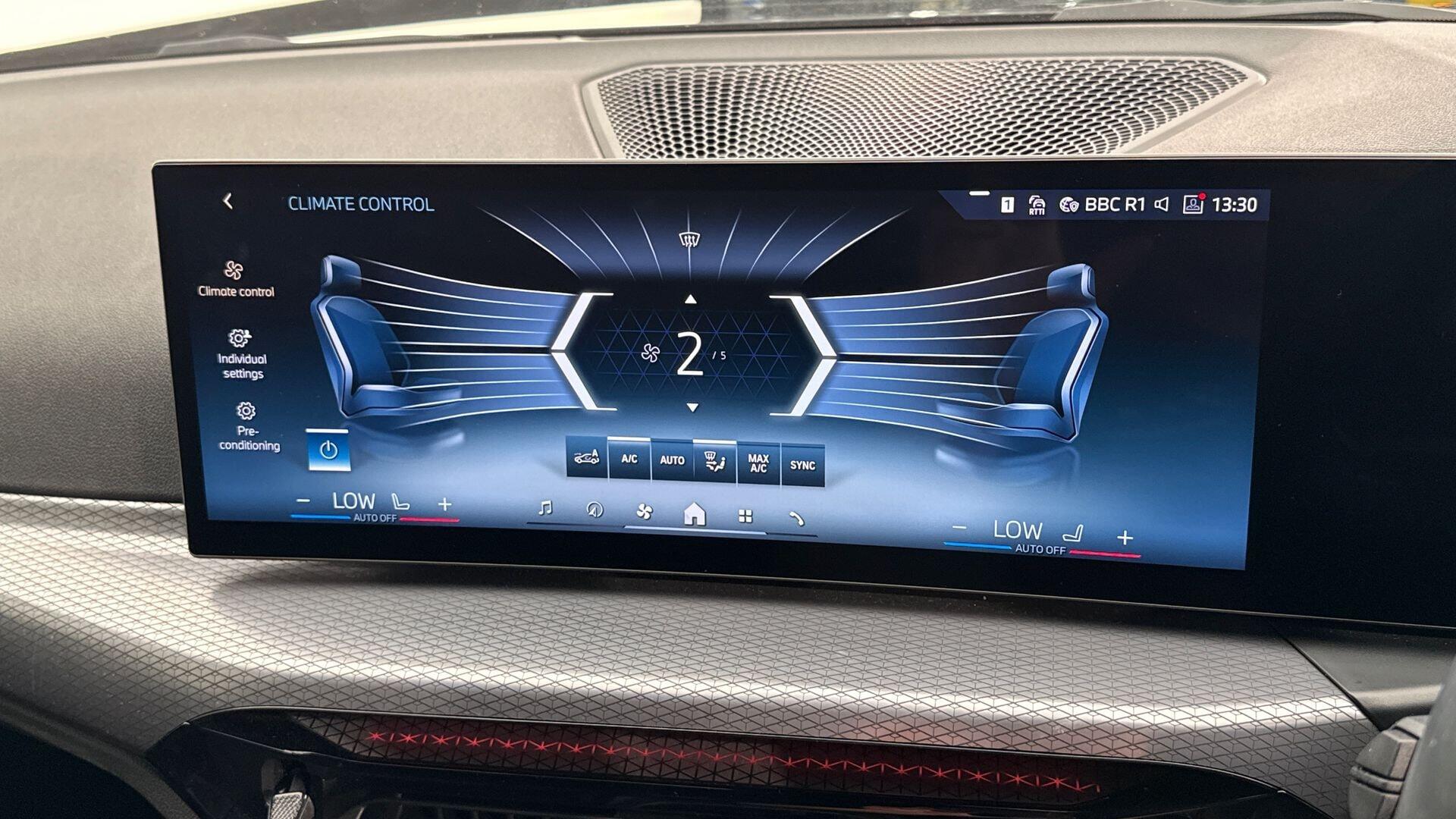BMW I4 view 25