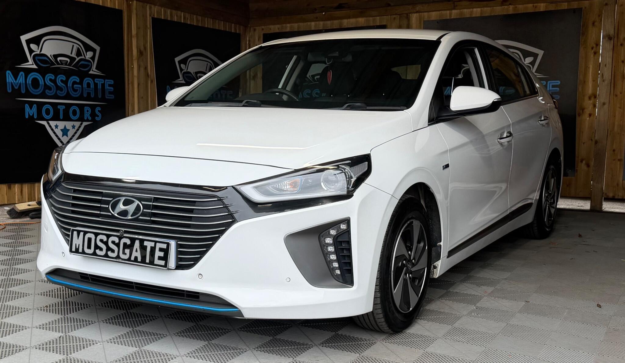 Hyundai Ioniq view 8