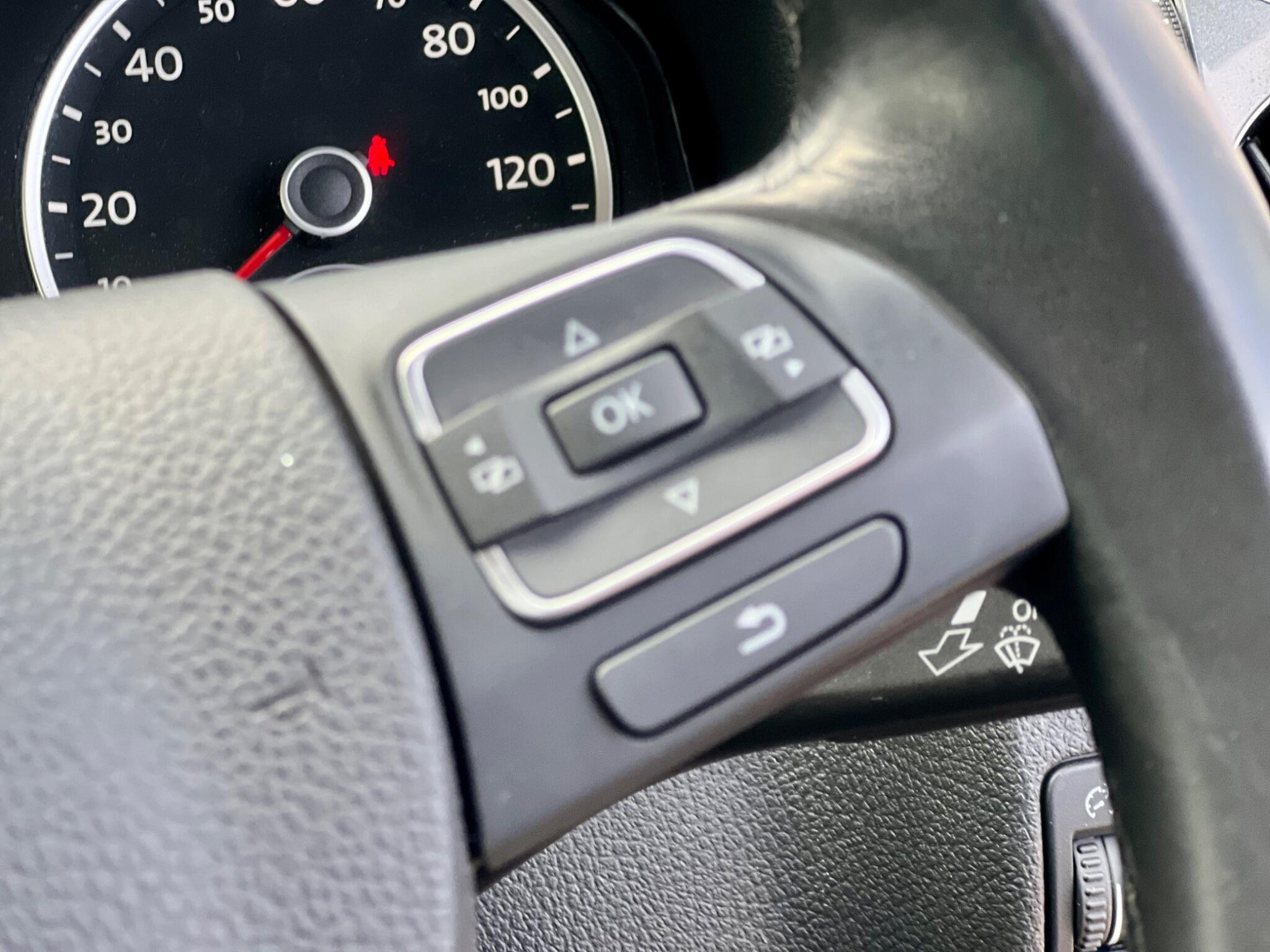 Volkswagen Tiguan view 44