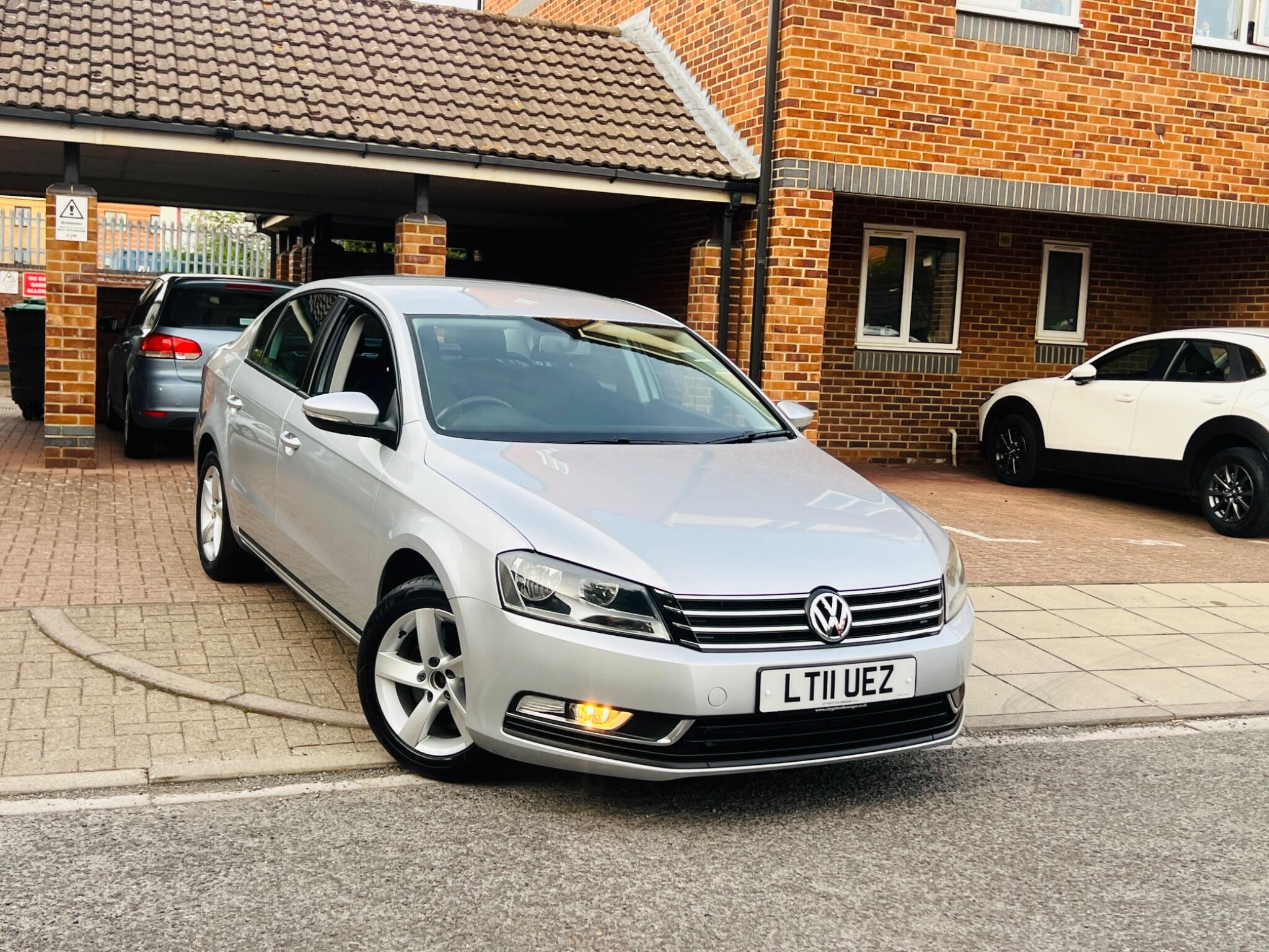 Volkswagen Passat view 12