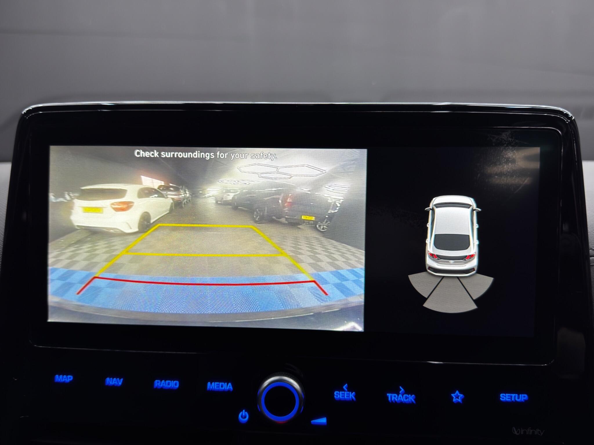 Hyundai Ioniq view 34