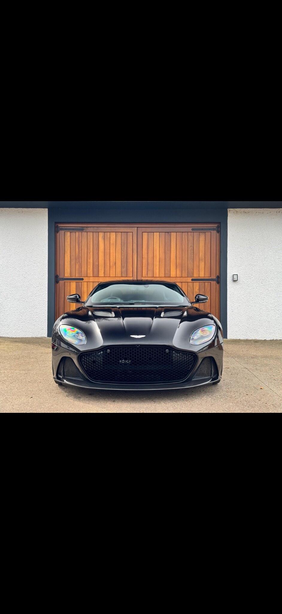 Aston Martin DBS
