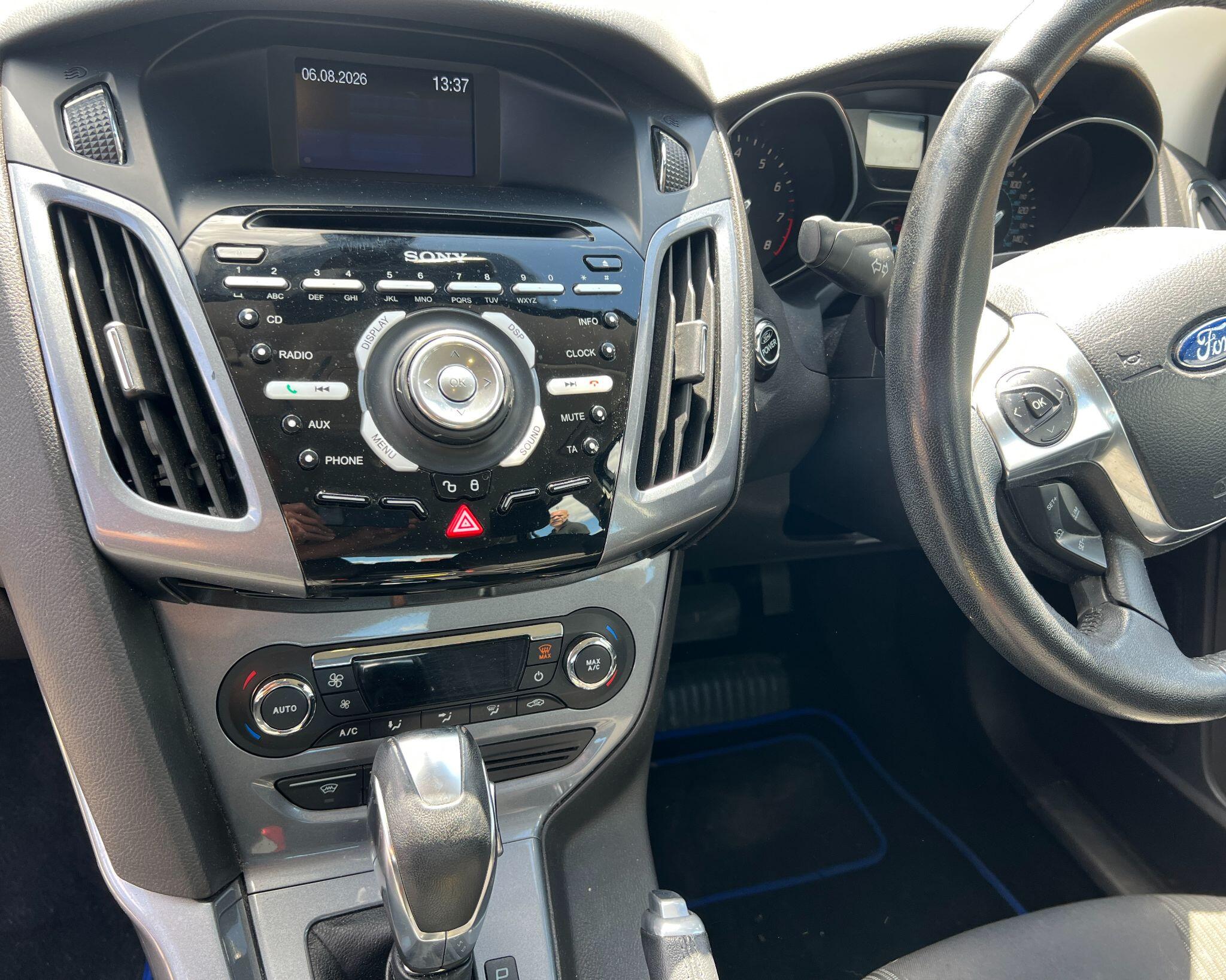 Ford Focus view 5