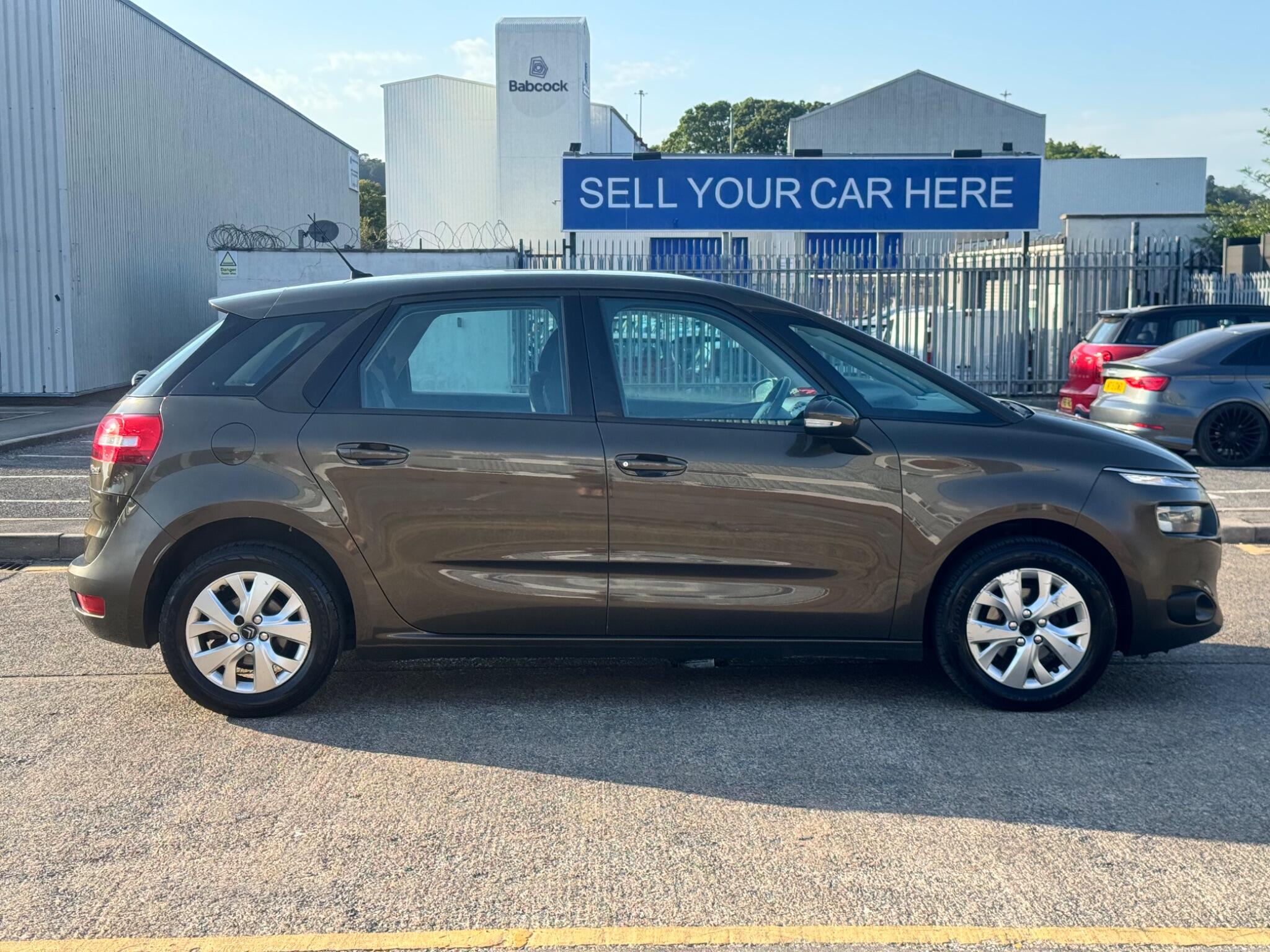 Citroen C4 Picasso view 16