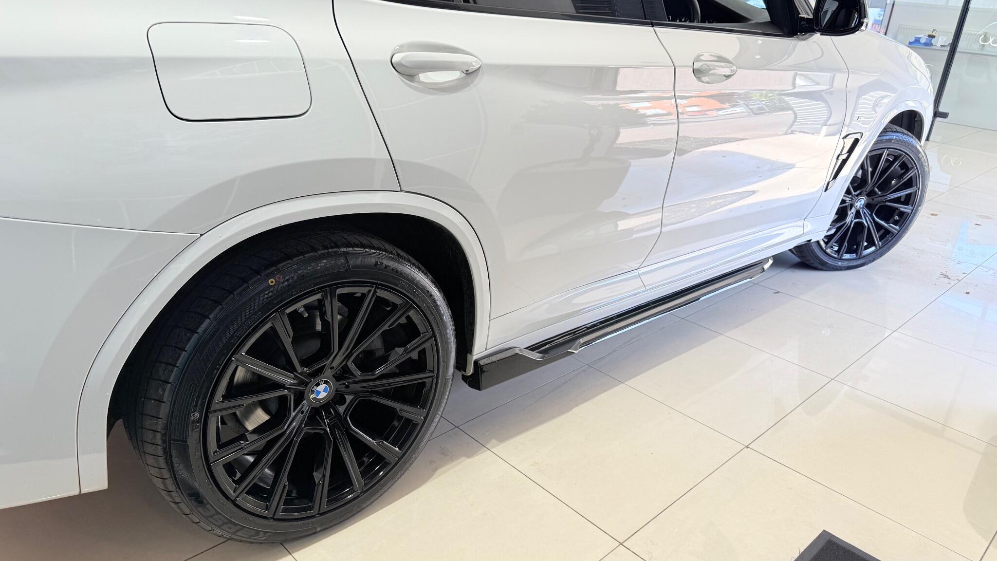 BMW X3 view 23