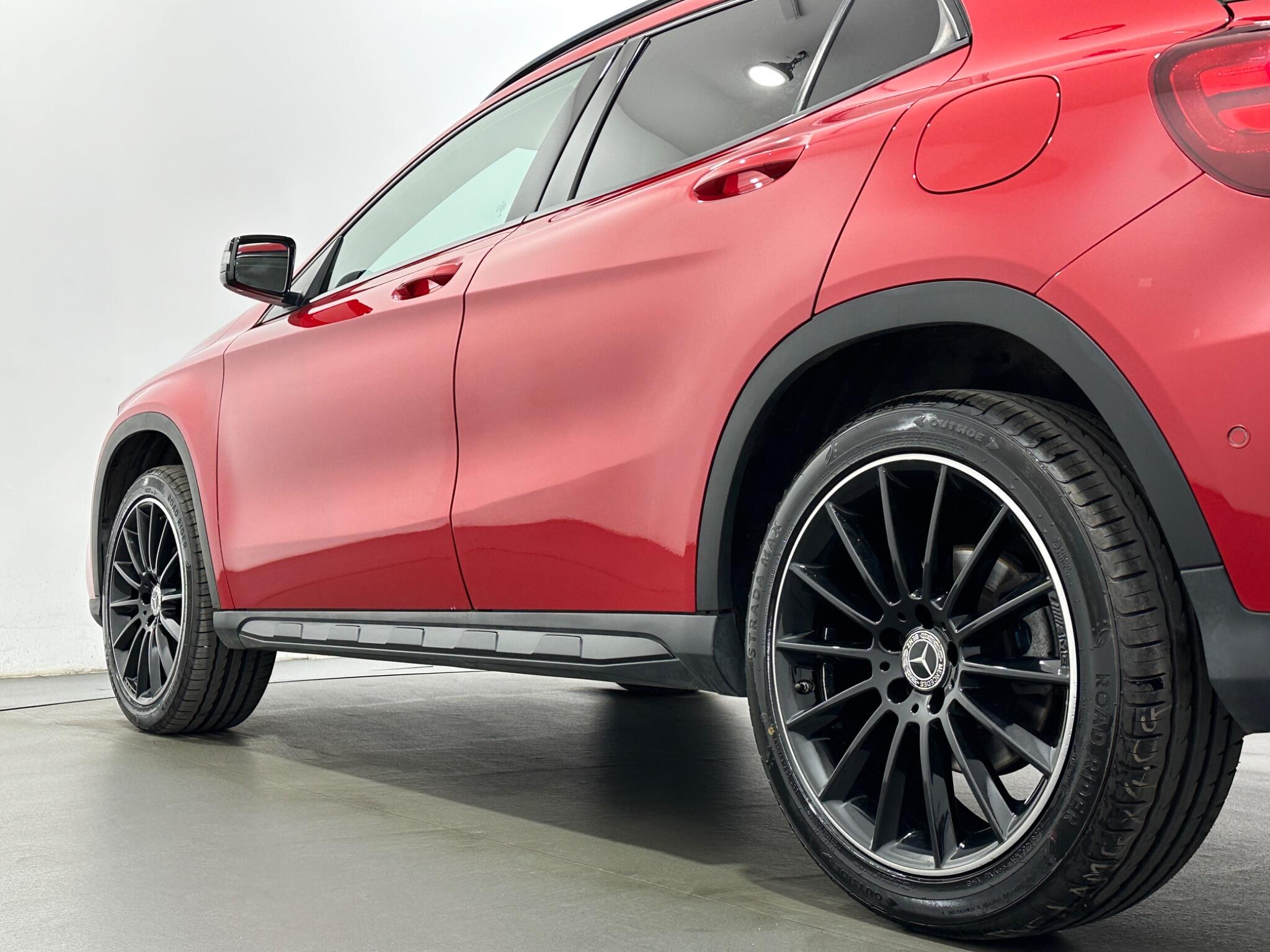 Mercedes-Benz Gla view 51