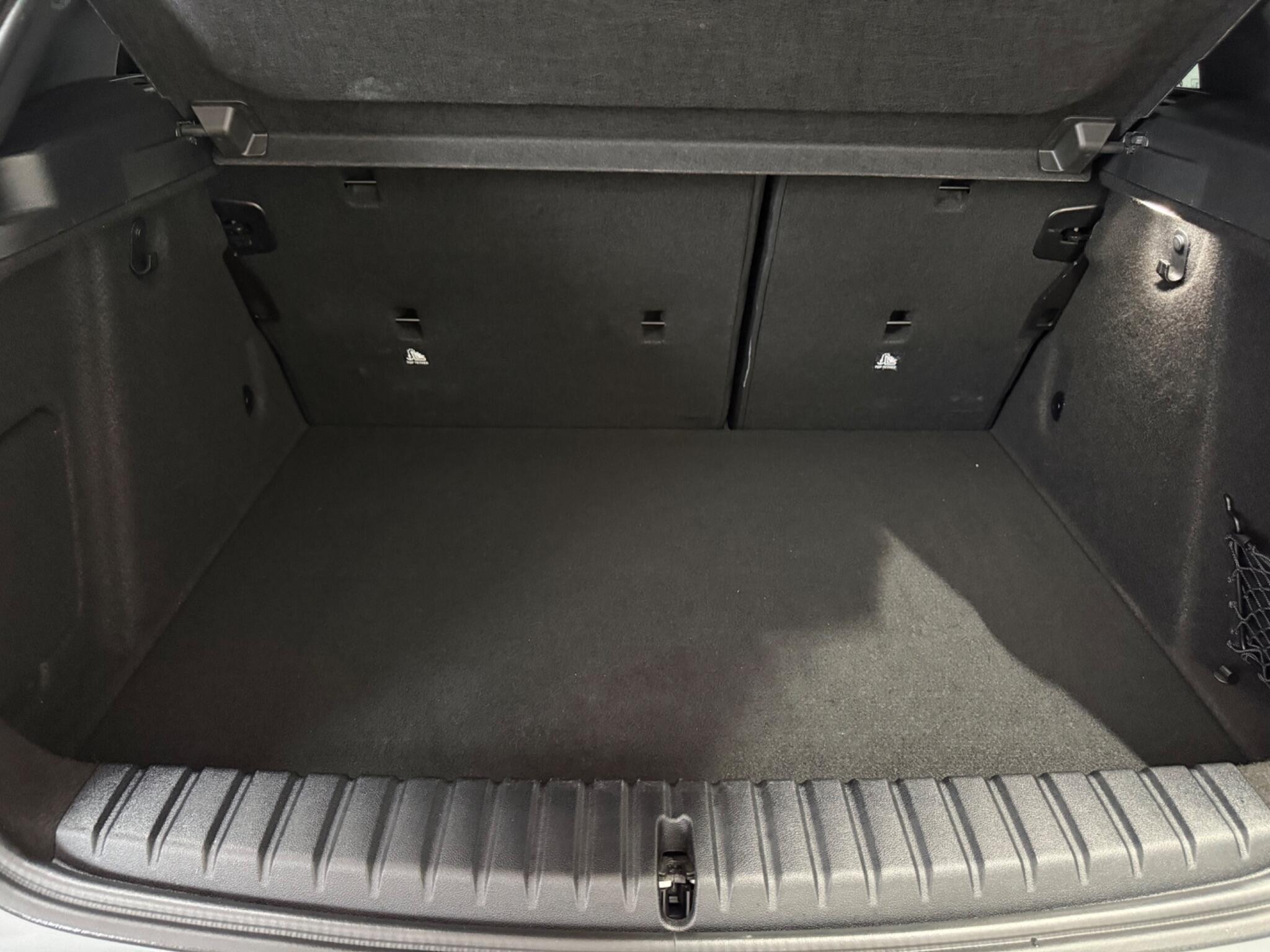 BMW 1 Series view 37