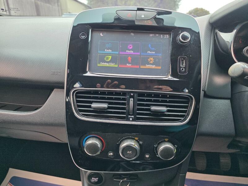 2018 Renault Clio 1.5 dCi Iconic Euro 6 (s/s) 5dr • 96,400 miles image 43