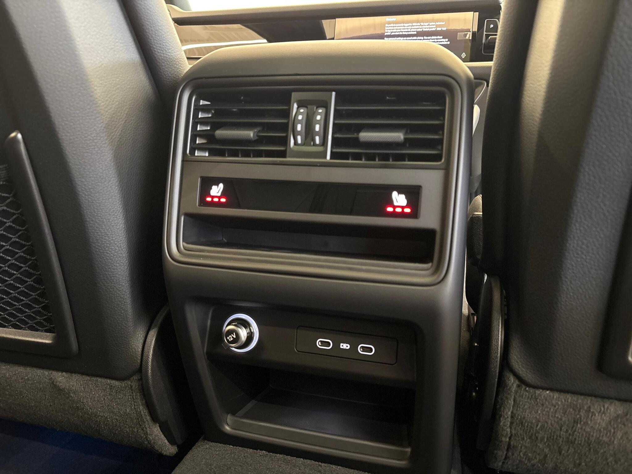 Porsche Cayenne view 45