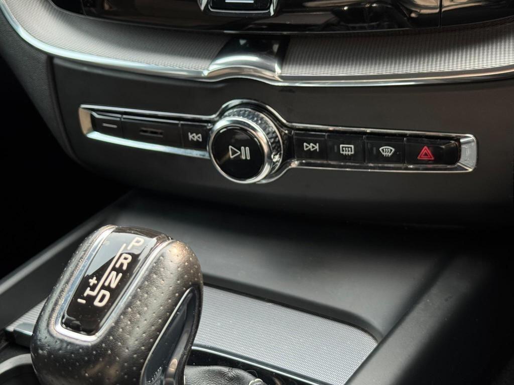 Volvo XC60 view 37