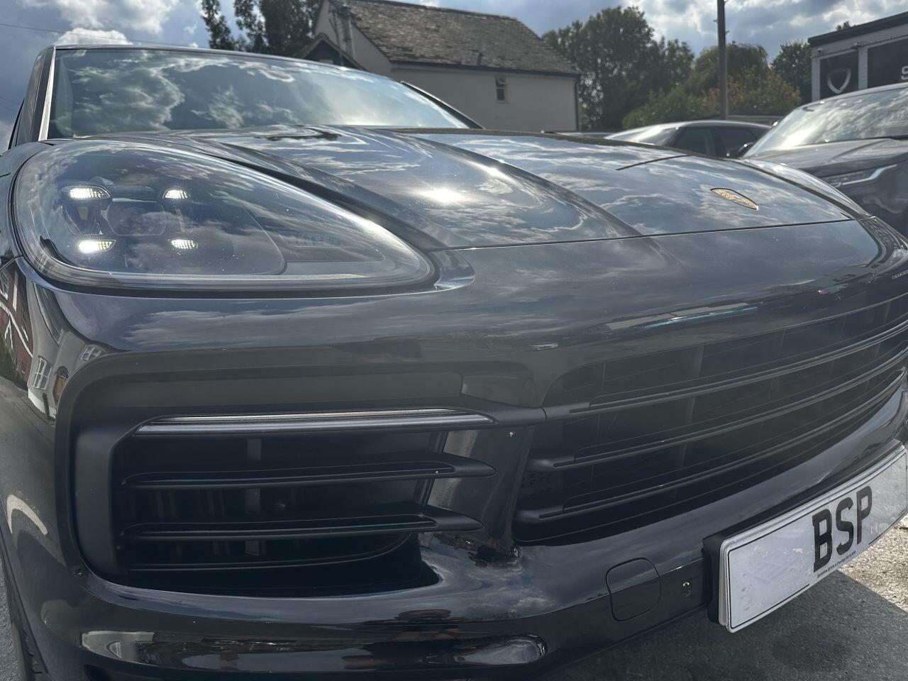 Porsche Cayenne view 17
