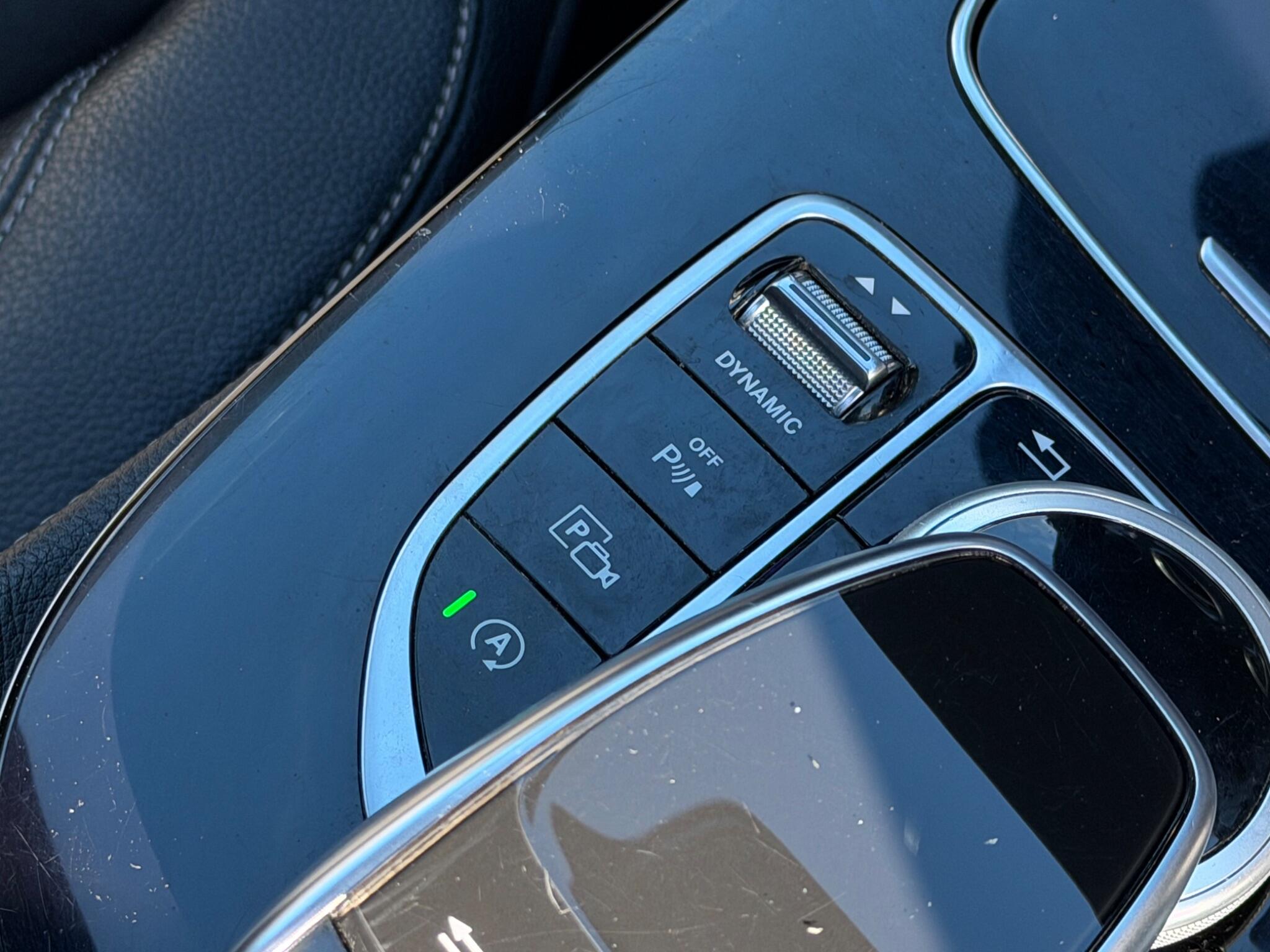 Mercedes-Benz E-Class view 45