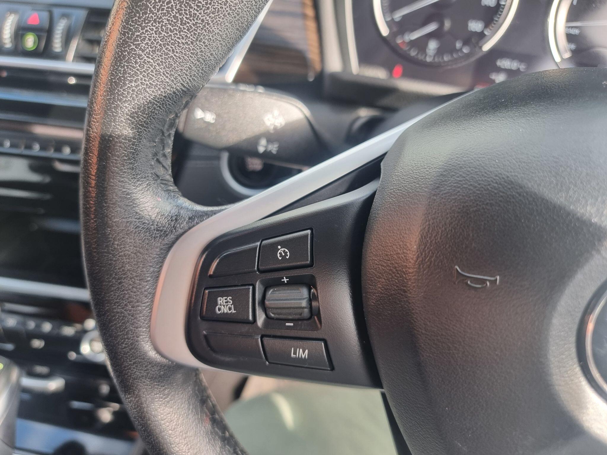 BMW 2 Series view 35
