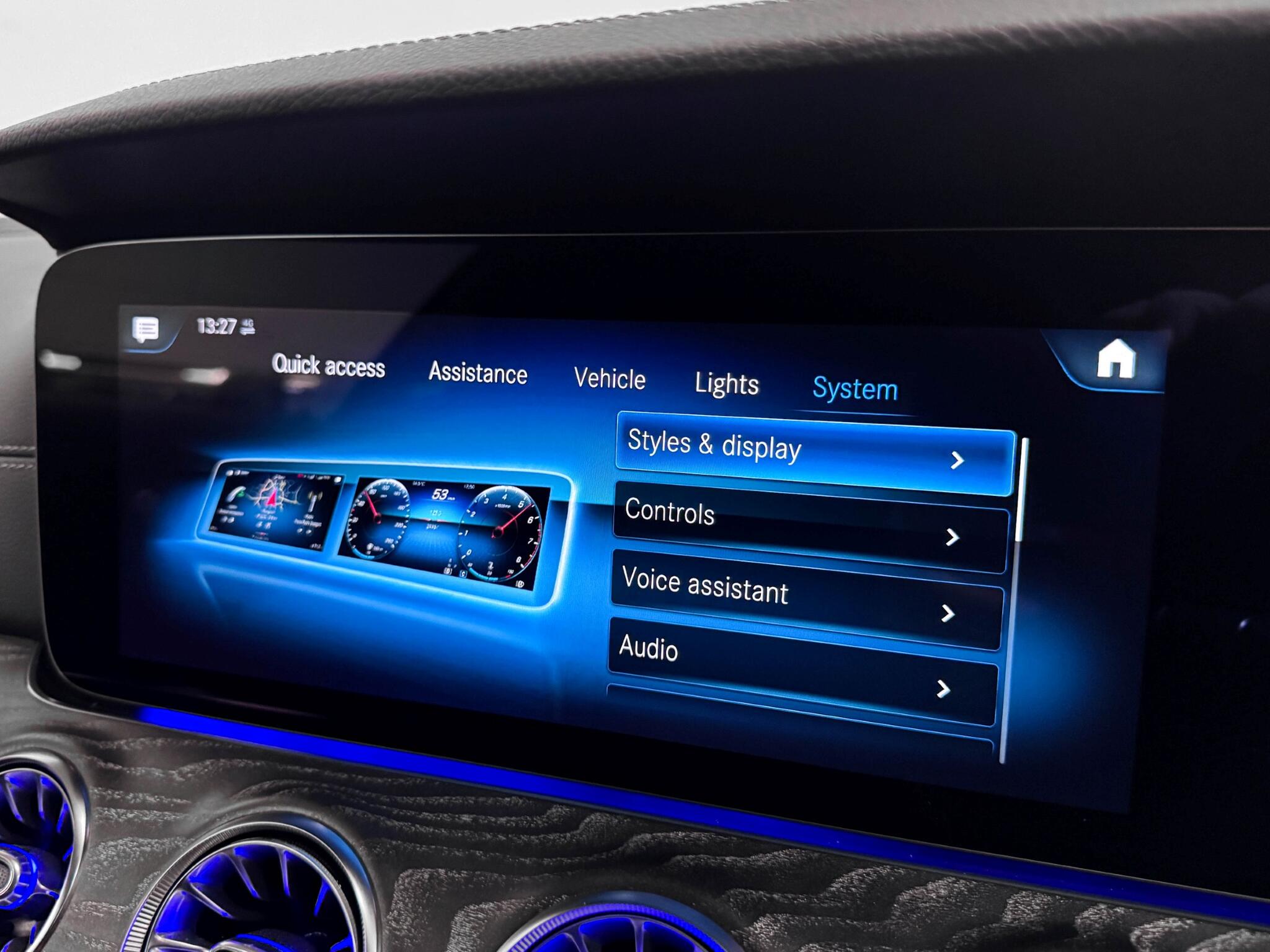 Mercedes-Benz E-Class view 61
