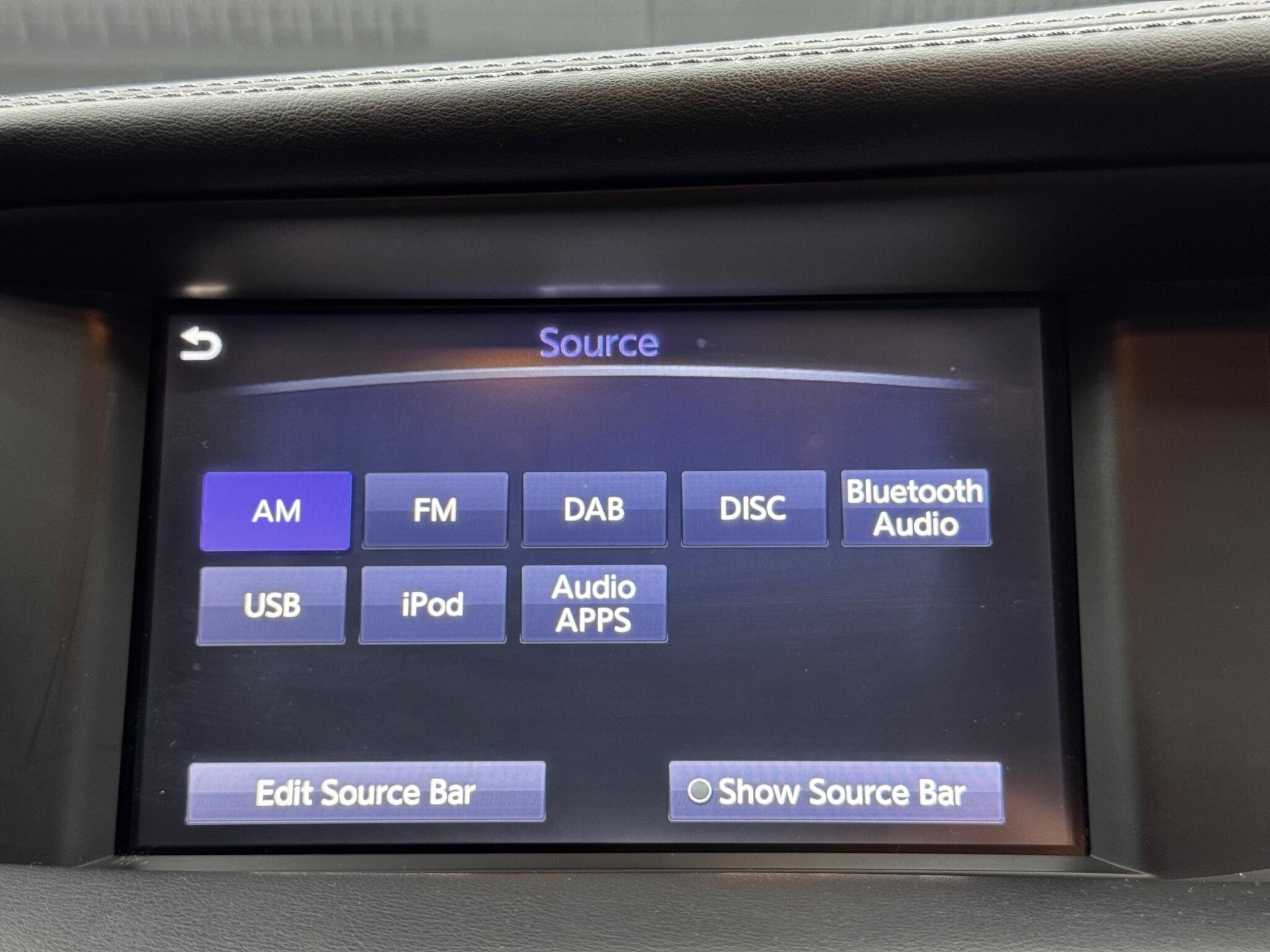 Infiniti Q30 view 34