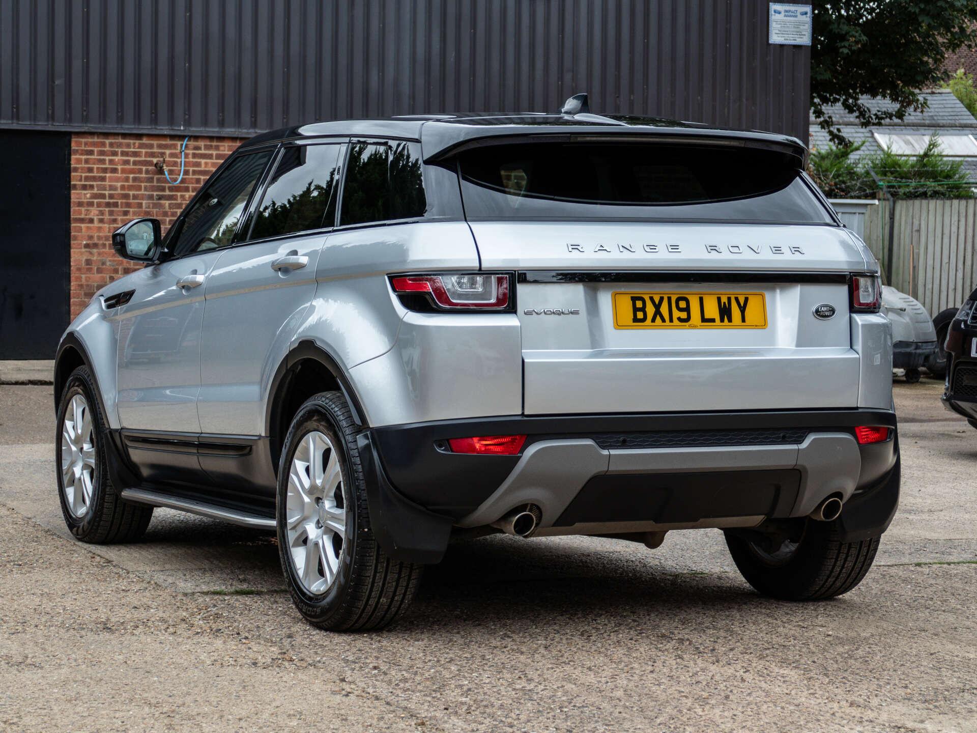 Land Rover Range Rover Evoque view 15