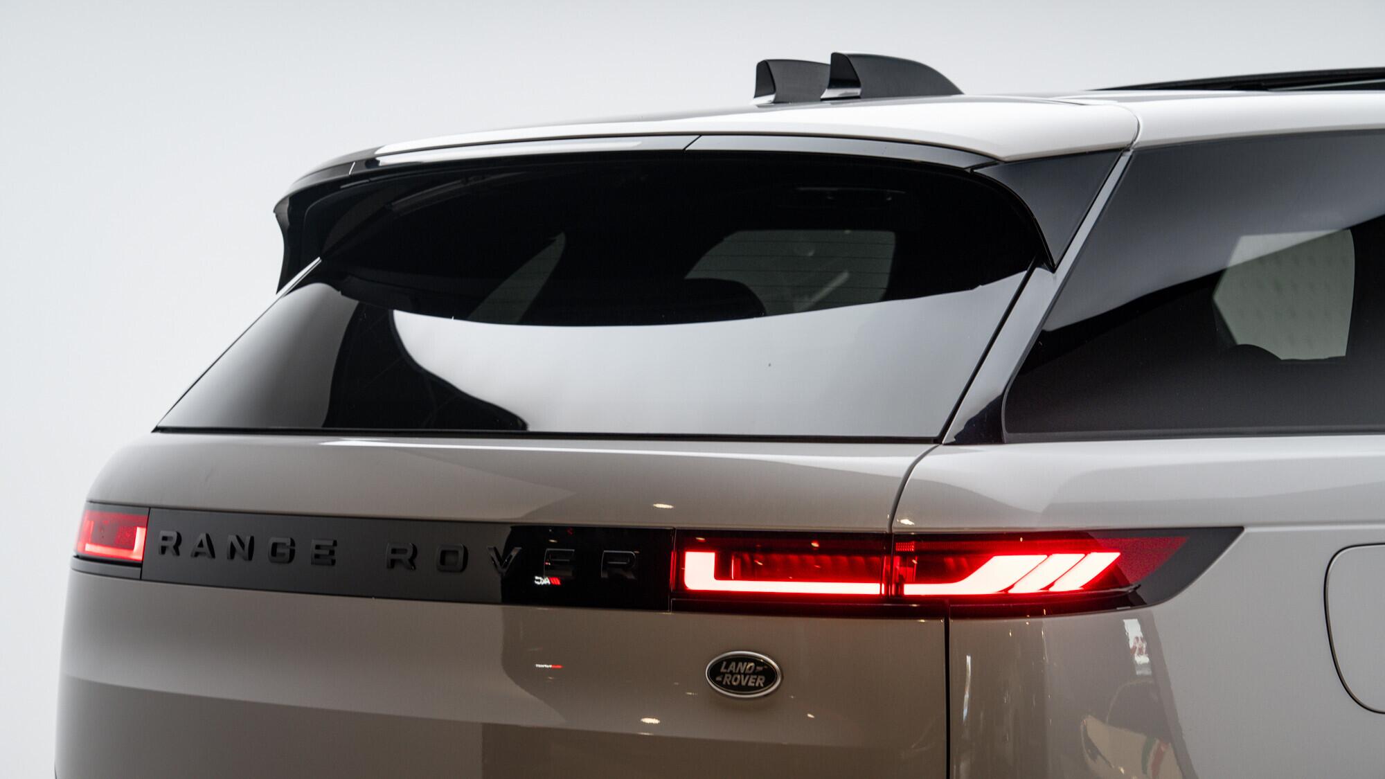 Land Rover Range Rover Sport view 18