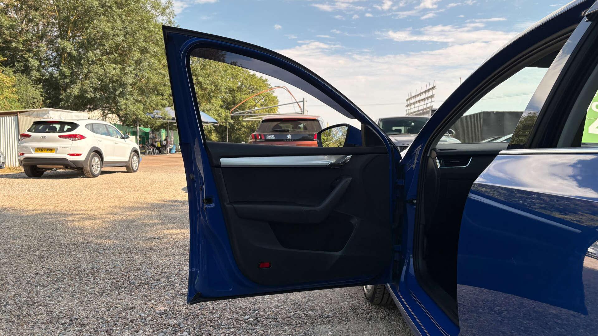 Skoda Octavia view 38