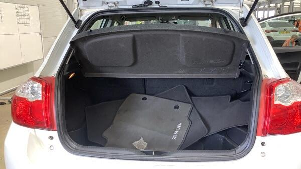 Toyota Auris view 13