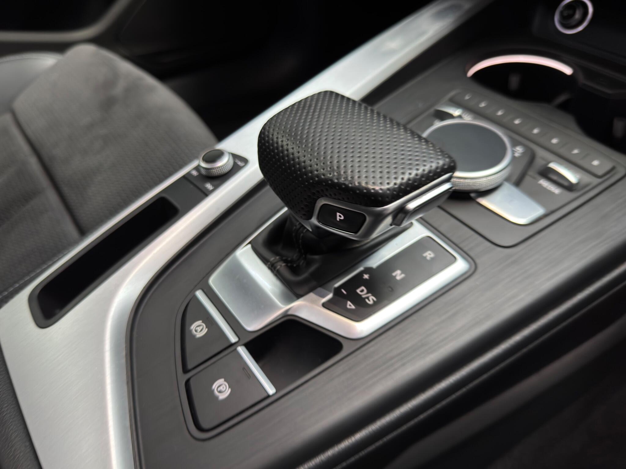 Audi A4 view 8