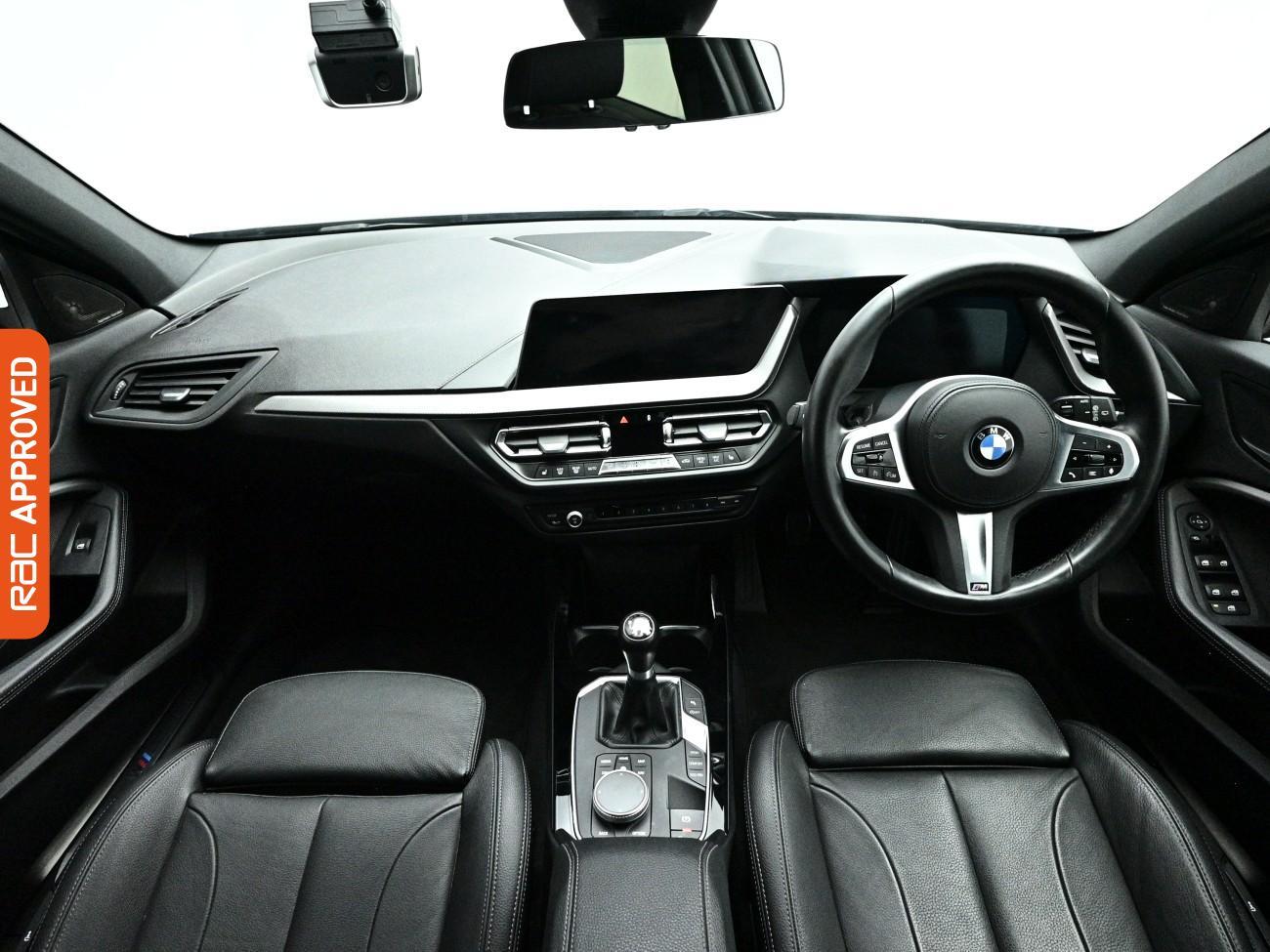BMW 1 Series view 2