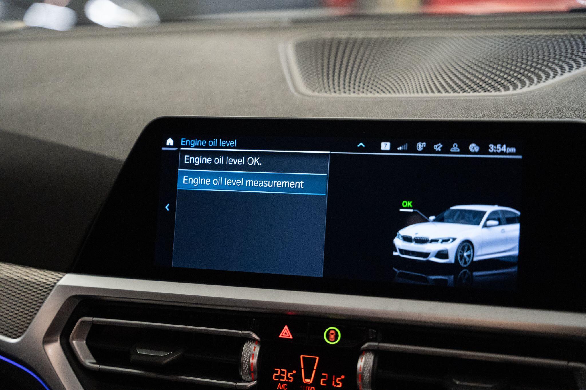 BMW 3 Series view 39