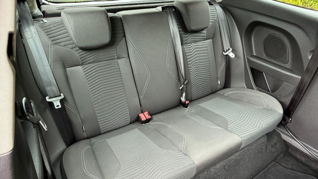Ford Fiesta view 13