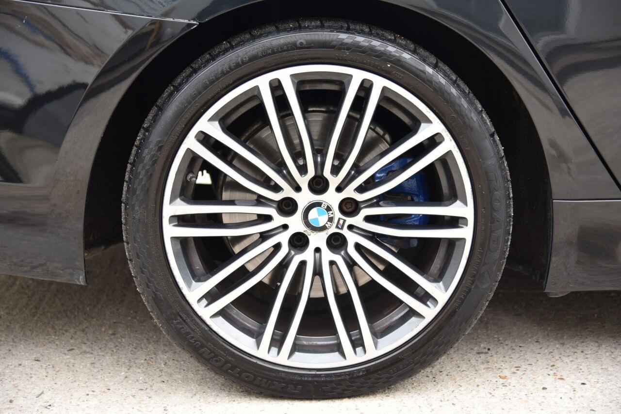 BMW 5 Series view 61