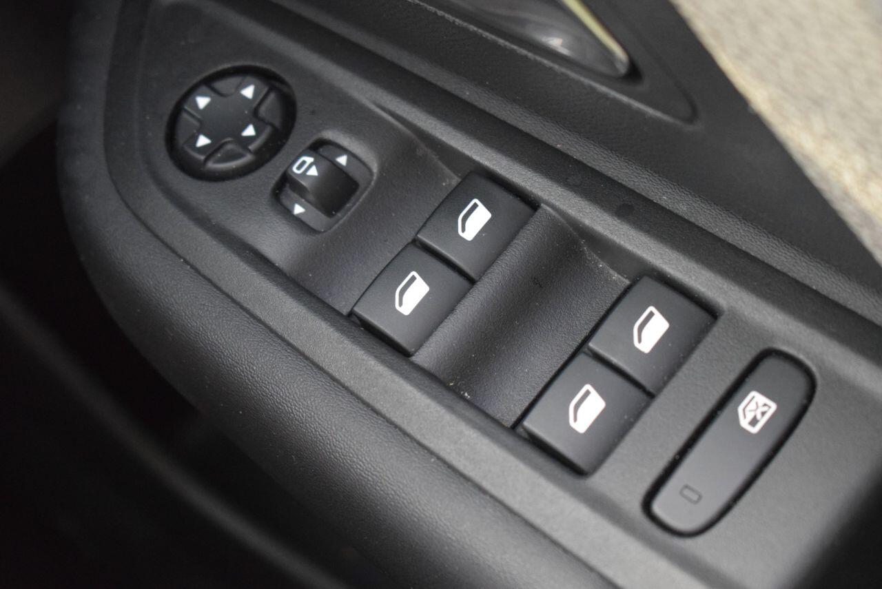 Citroen C4 view 30