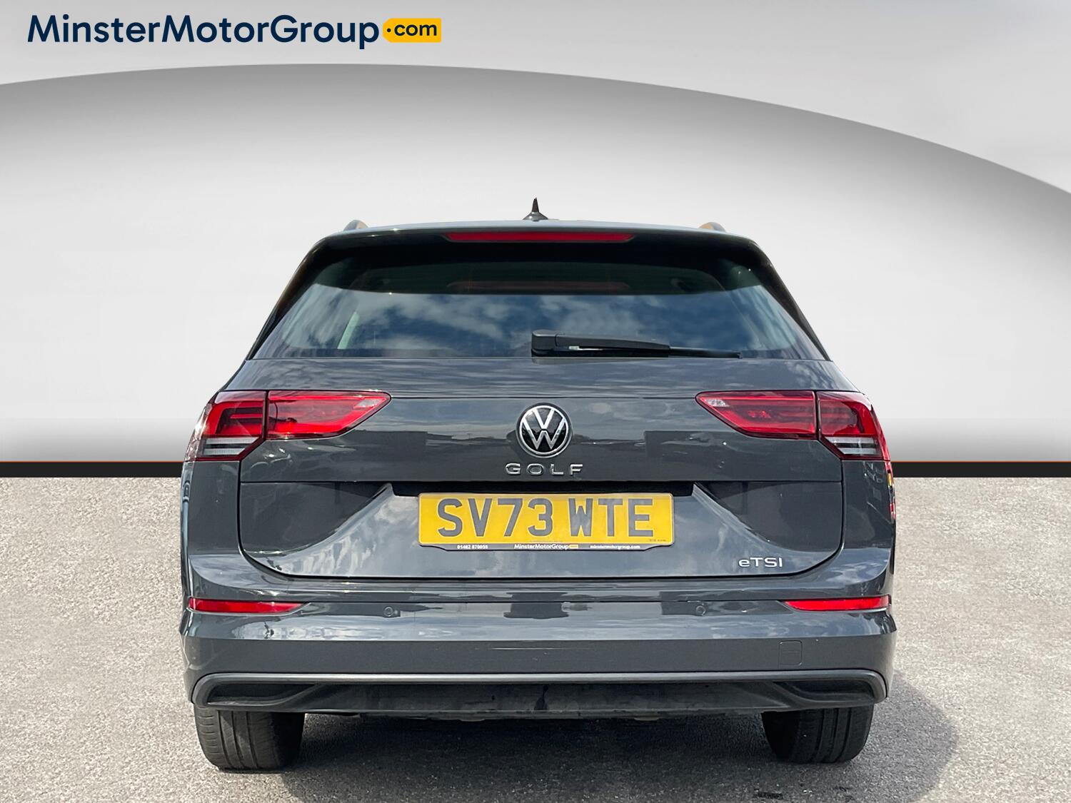 Volkswagen Golf view 3