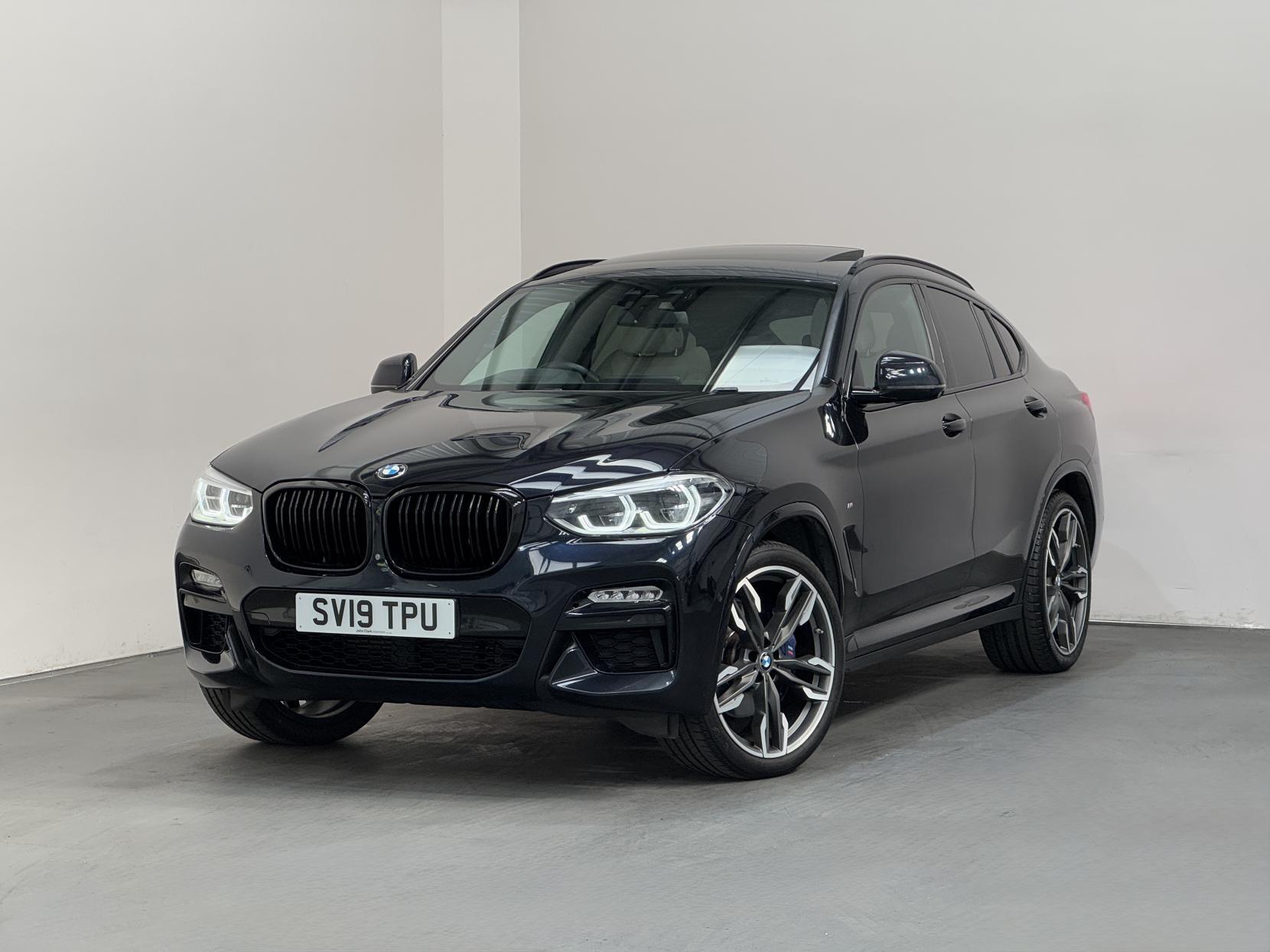 BMW X4 view 8