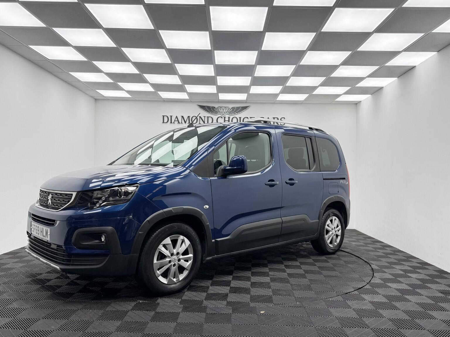 Peugeot Rifter view 3