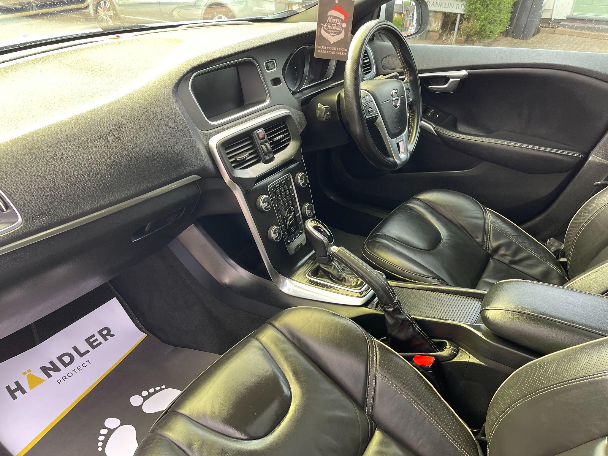 Volvo V40 view 36