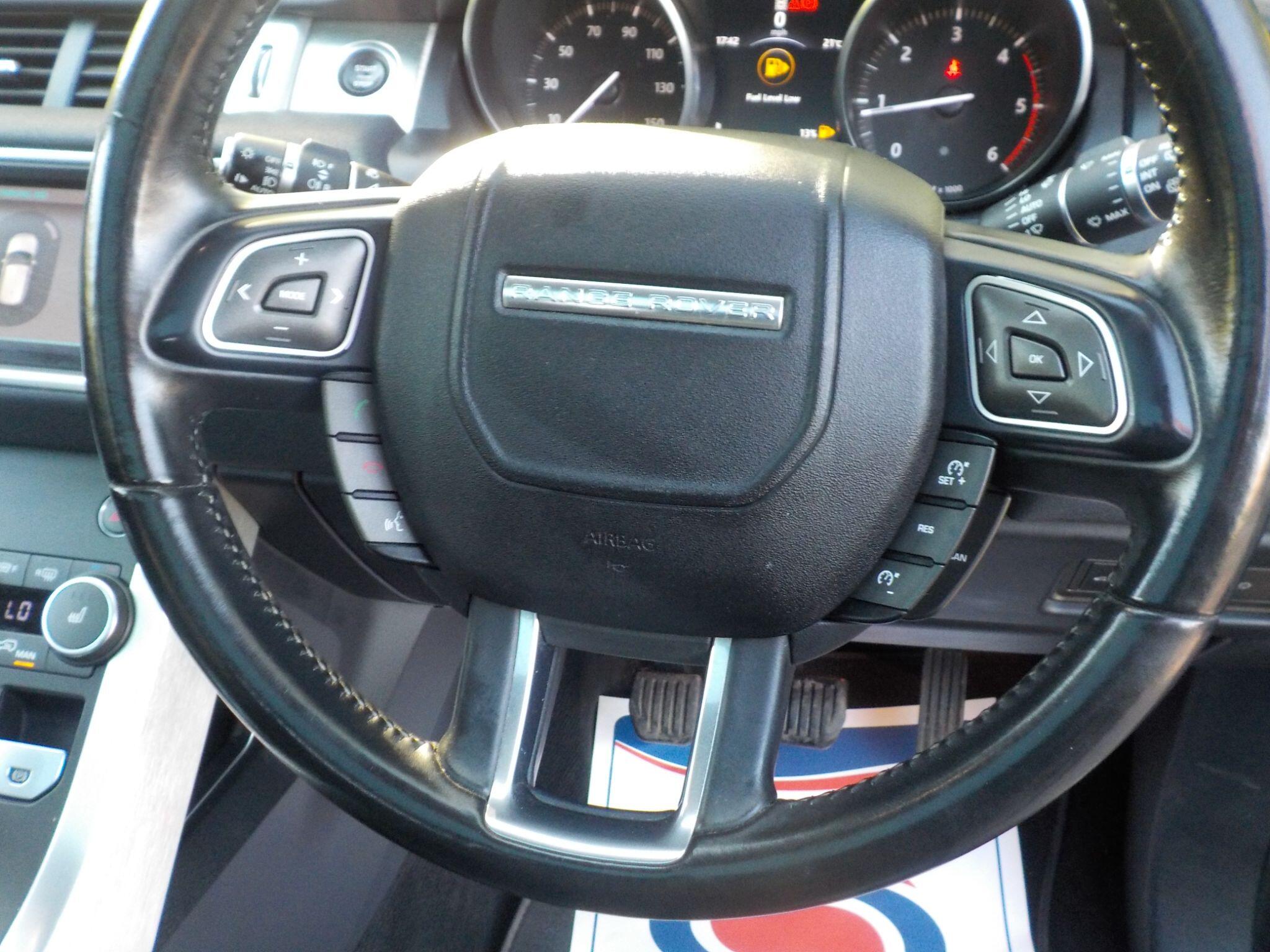Land Rover Range Rover Evoque 2.0 eD4 SE Tech FWD Euro 6 (s/s) 5dr