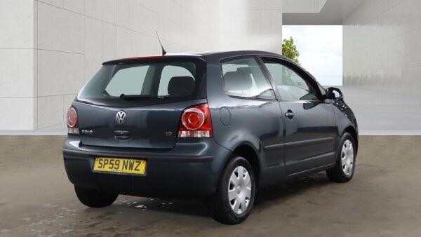 Volkswagen Polo view 2