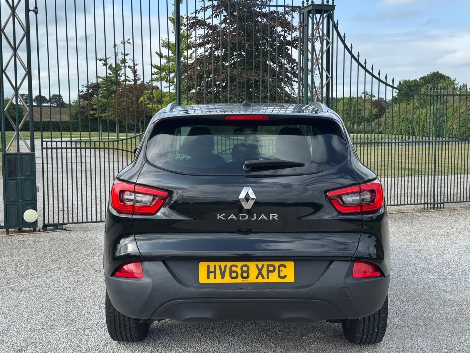 2018 Renault Kadjar 1.3 TCe Dynamique Nav Euro 6 (s/s) 5dr • 99,890 miles image 3