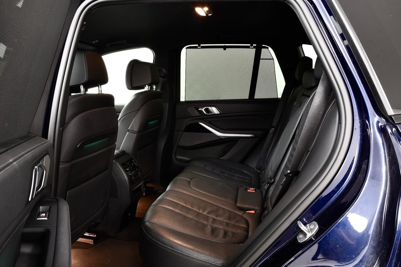 BMW X5 view 4
