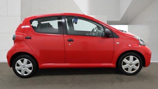 Toyota Aygo view 5