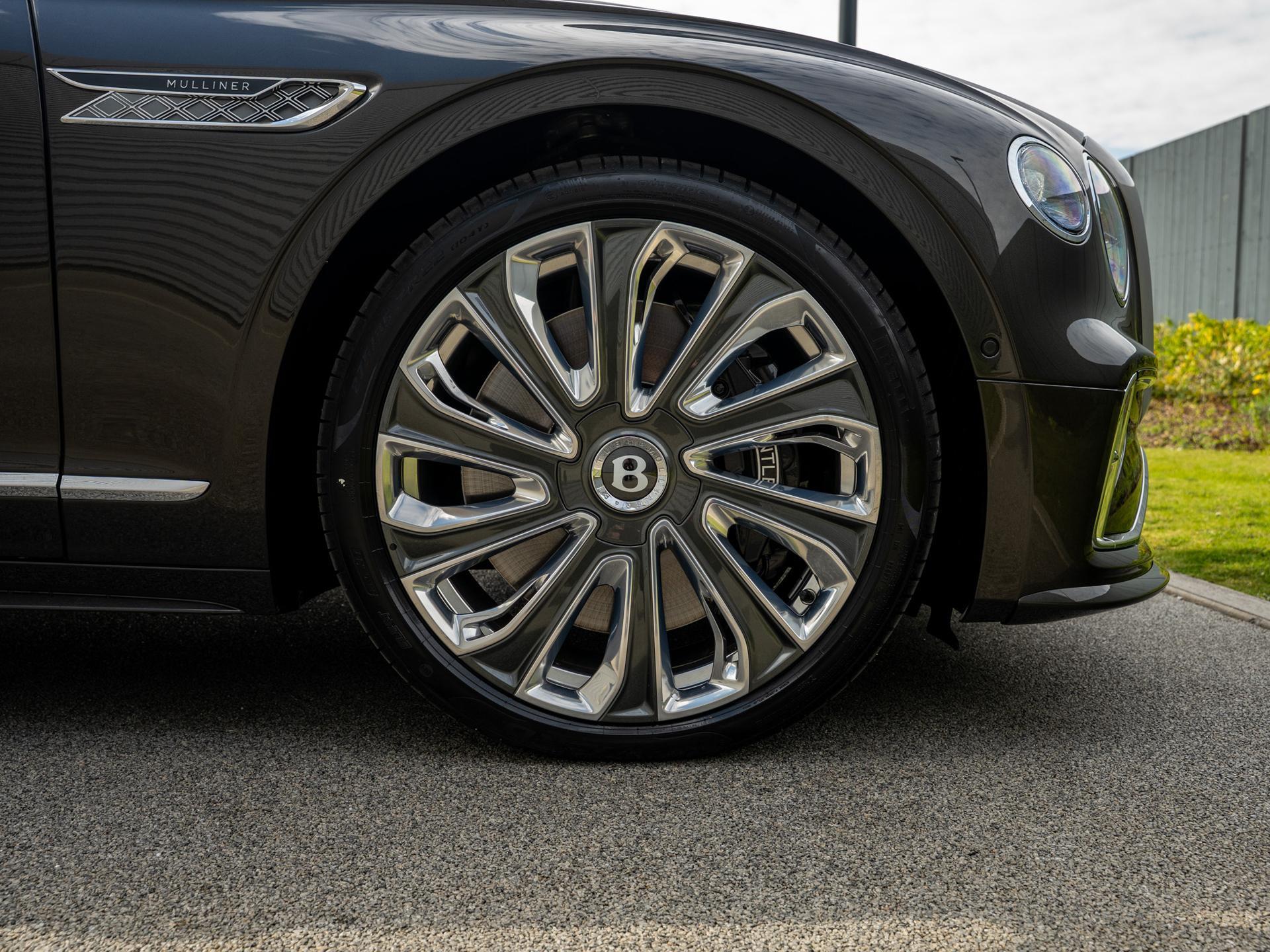 Bentley Flying Spur view 6