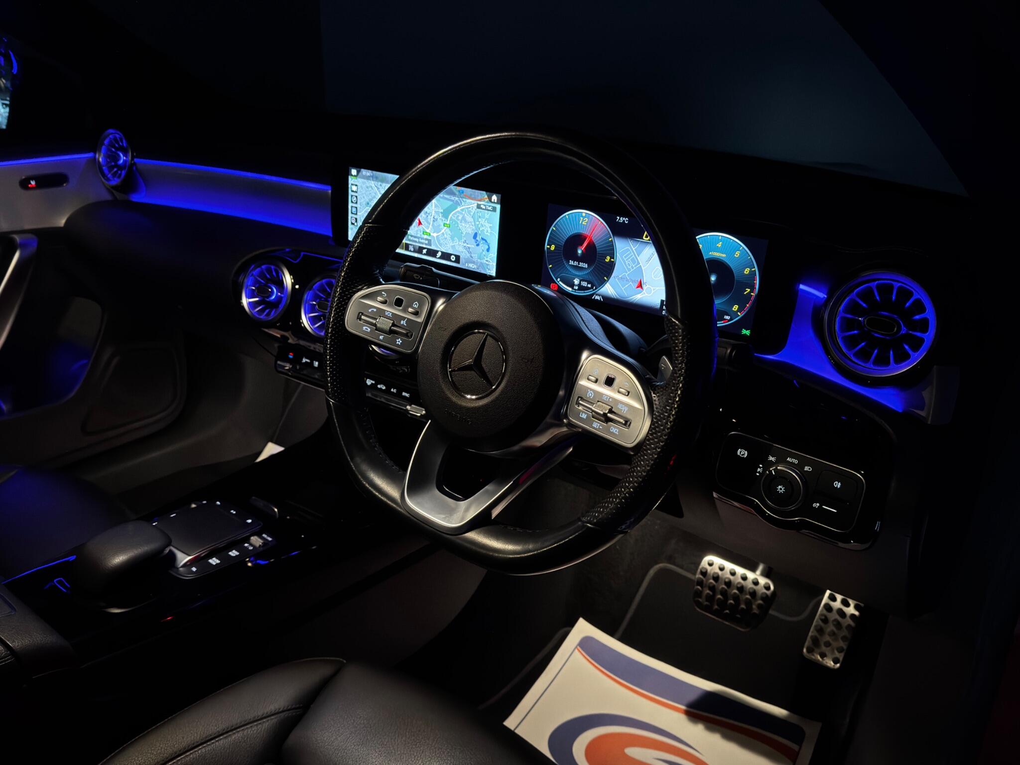 Mercedes-Benz Cla view 10
