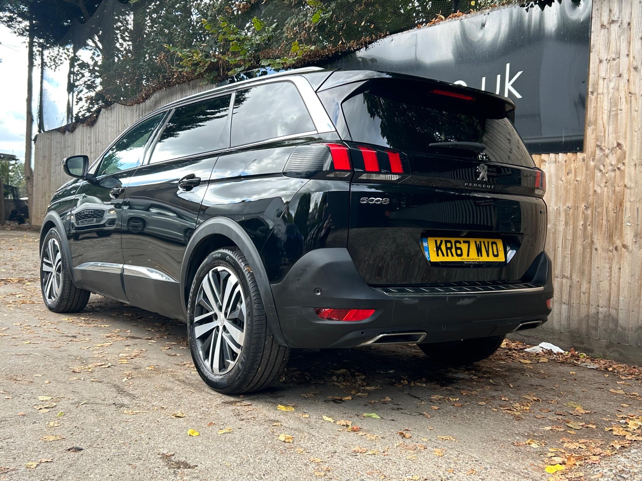Peugeot 5008 view 13